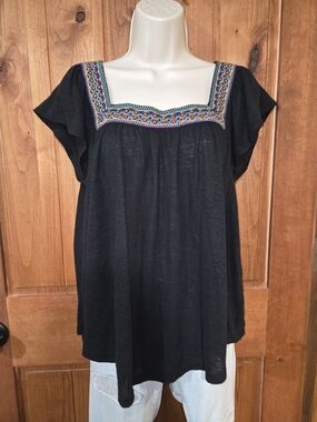 Merona Black Square-Neck Embroidered Flutter Sleeve‎ Top